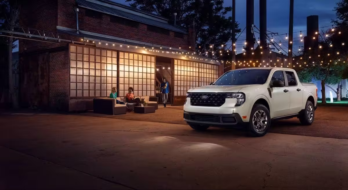 Ford Maverick Híbrida llega oficialmente a Colombia: ¿la pick-up del futuro urbano? 5 Ford Maverick Híbrida blanca