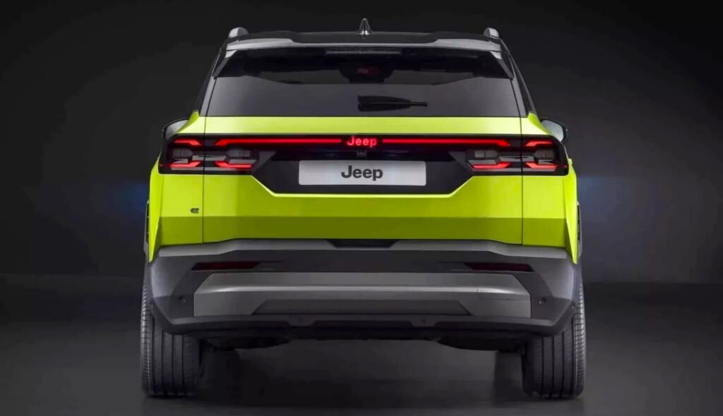 Jeep Compass 2026: así se ve el nuevo SUV 4 Jeep Compass 2026 detras