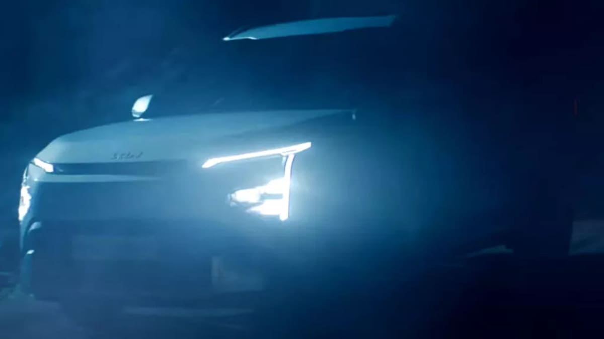 Kia Clavis: El Sustituto del Carens esta en camino +Video 3 Kia Clavis luces