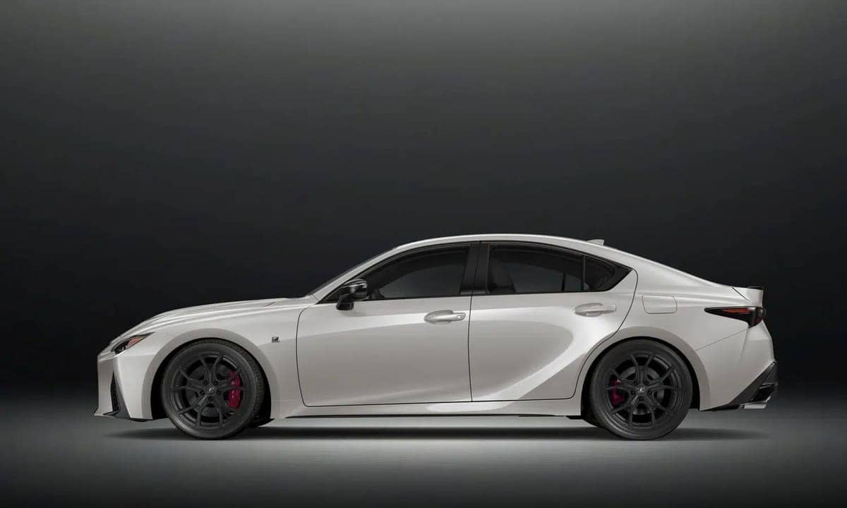 Lexus IS 500 Ultimate Edition 2025: La última sinfonía del V8 japonés 3 Lexus IS 500 00003