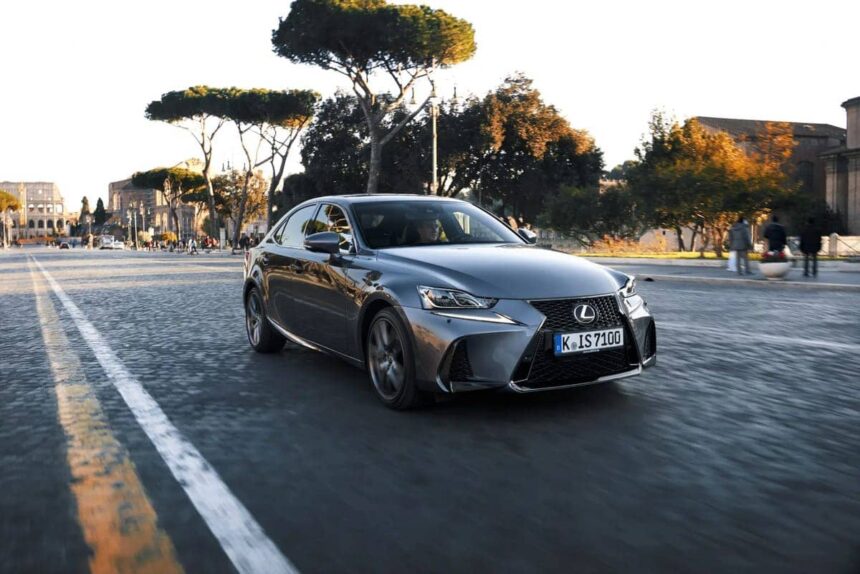 Lexus IS 500 00007