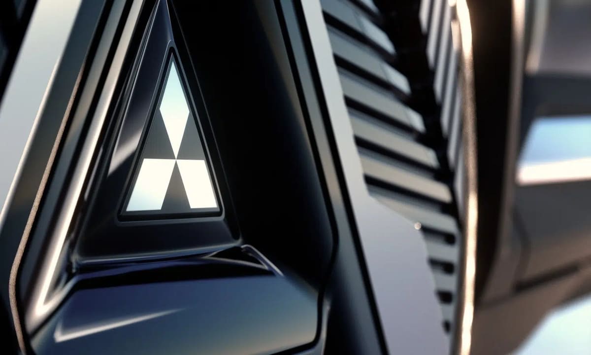 Mitsubishi Eclipse Cross 2026: diseño renovado Video Oficial teaser 2 Mitsubishi Eclipse Cross 2026 parrilla