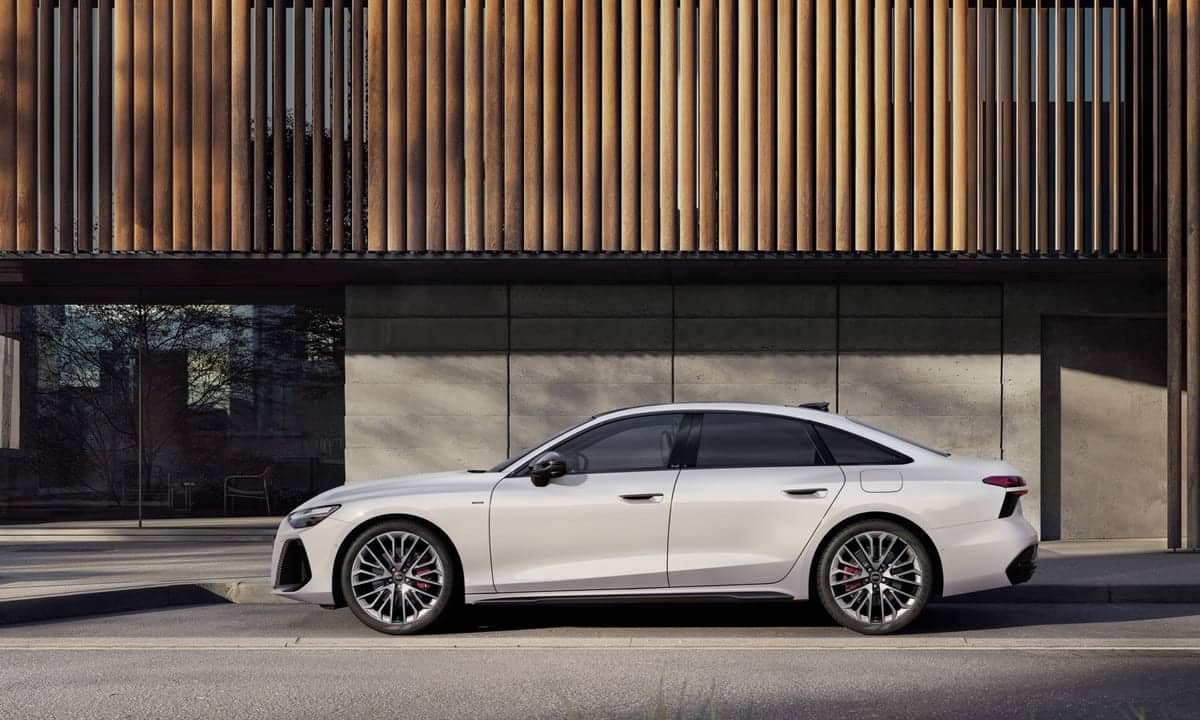 Nuevo Audi A6 e-hybrid quattro: Así es el sedán híbrido enchufable que redefine la movilidad premium 3 Nuevo Audi A6 e-hybrid quattro lateral