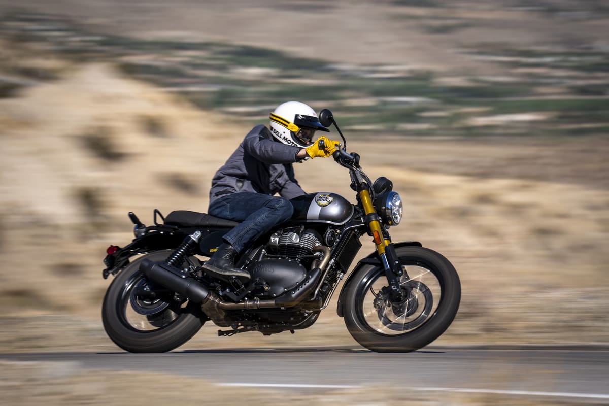 Royal Enfield sorprende en Medellín con la nueva GRR 450 y la Bear 650: dos joyas urbanas con espíritu retro 4 RoyalEnfield Bear650 act 041