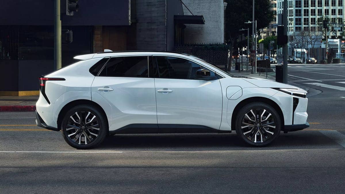 Toyota bZ 2026: El Renacimiento Eléctrico que Marca un Nuevo Rumbo para la Marca 5 Toyota bZ 2026 LATERAL
