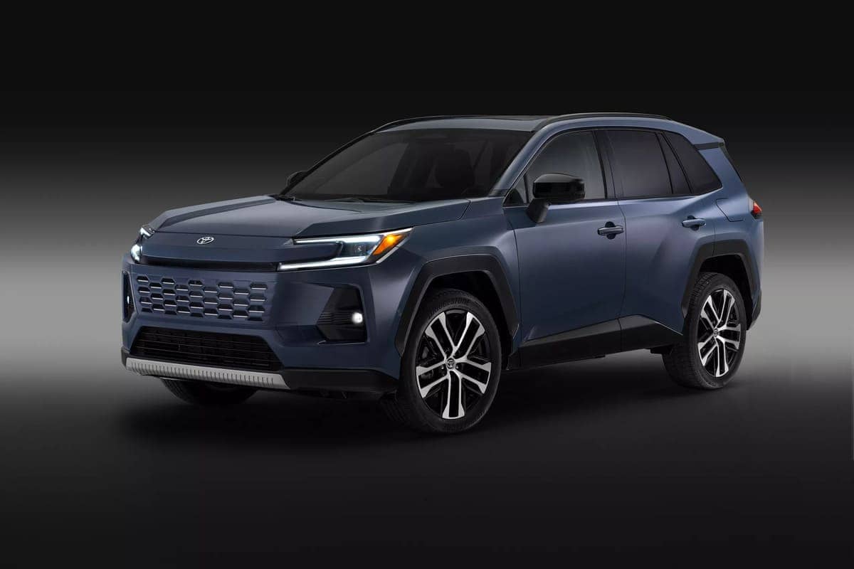 Nuevo Toyota RAV4 2026: Rediseño Total, y Solo Híbrida en todas sus versiones 3 Toyota RAV4 2026 PHEV frente
