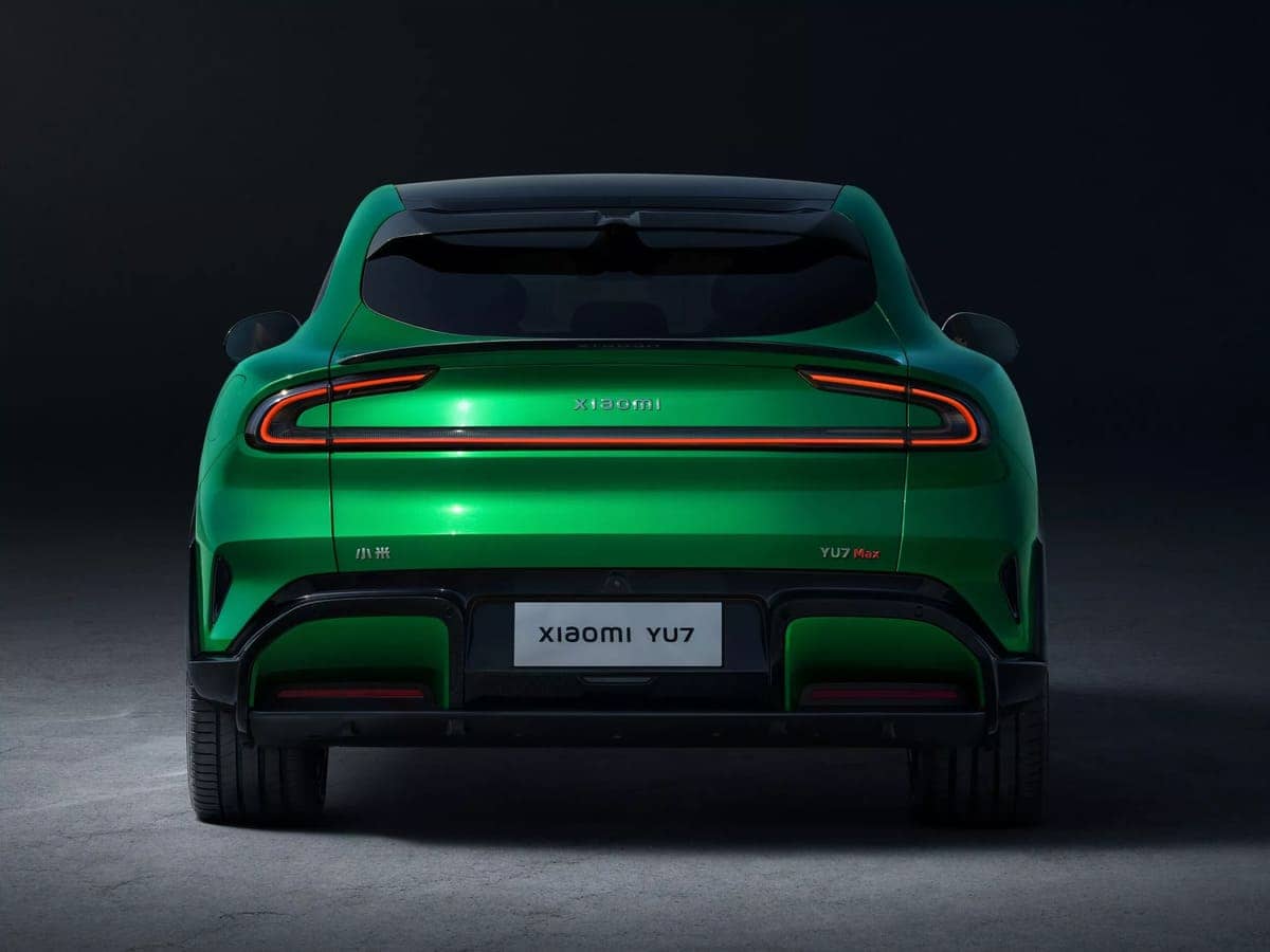 Xiaomi YU7: Se lanza Oficialmente El SUV eléctrico que desearías tener en tu país 9 Xiaomi YU7 desde atras
