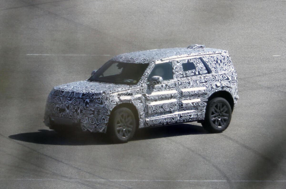 Freelander 2026: el SUV electrificado que desafía todo lo que creías saber 2 land rover defender sport prototype