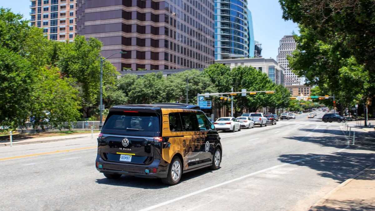 Volkswagen ID. Buzz Autónomo: El Futuro de Uber Comienza en Los Ángeles 4 volkswagen id. buzz i uber 0002