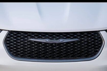 Chrysler Pacifica 2026 facia