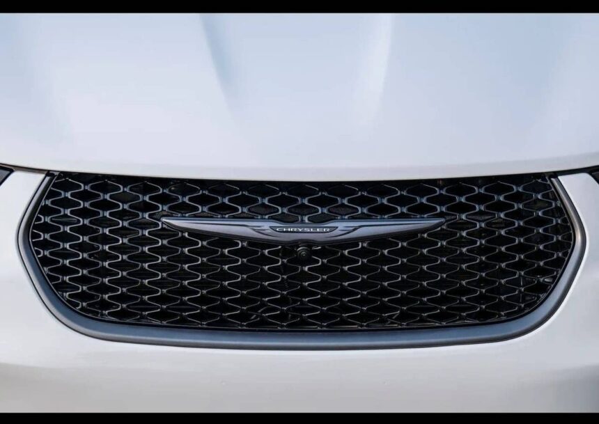Chrysler Pacifica 2026 facia