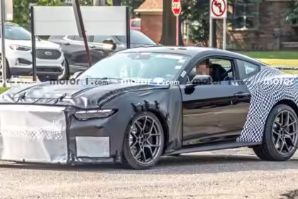 Shelby GT500 camuflado 0002