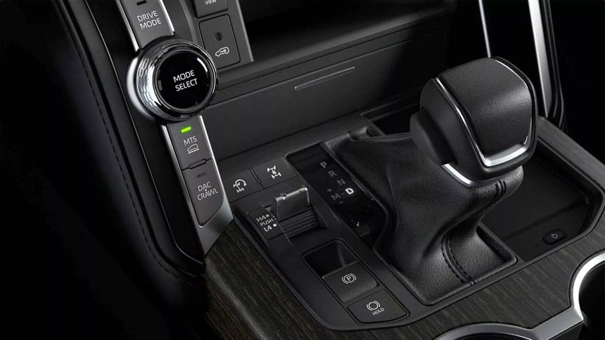 Toyota Land Cruiser 300 Híbrido 2026: El Más Poderoso de Todos los Tiempos 5 Toyota Land Cruiser 300 Híbrido 2026 detalles interior