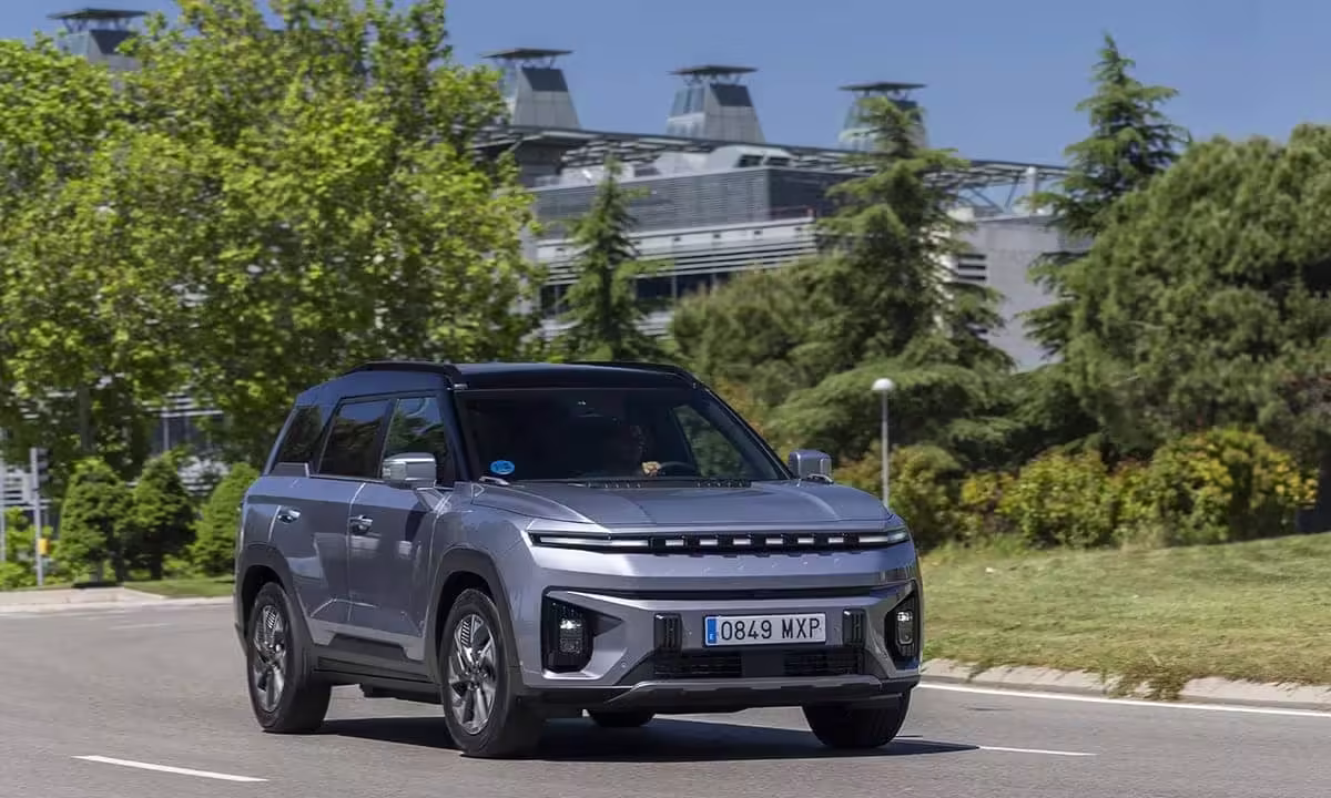 KGM Torres EVX: el SUV eléctrico coreano con batería BYD 6 kgm torres evx 0006
