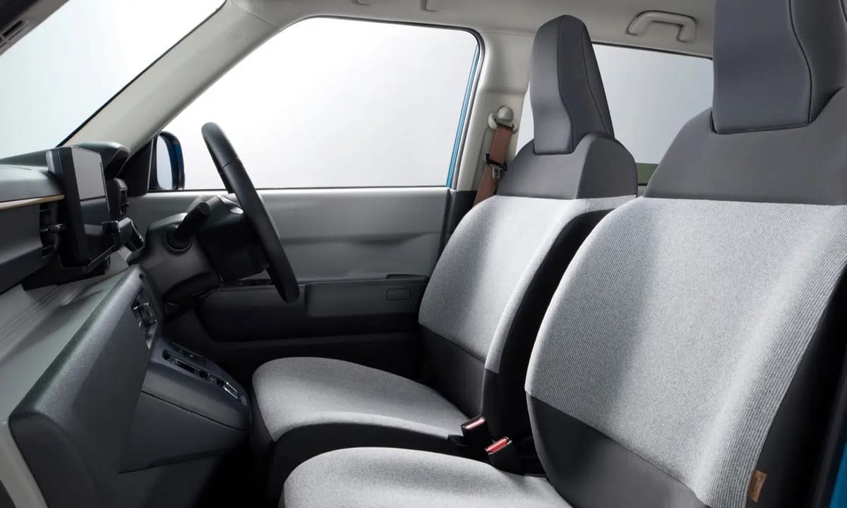 Honda N-One e:, el eléctrico urbano que redefine el concepto de kei car 5 Honda N-One e: asientos