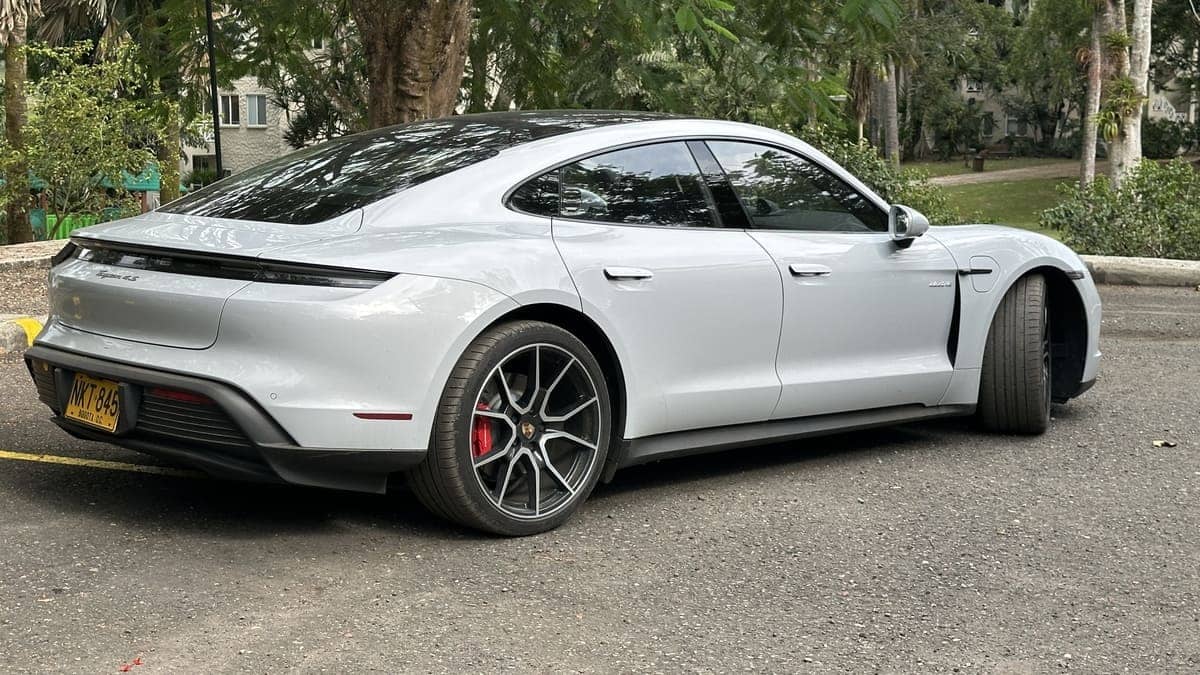 Probamos el Porsche Taycan, Macan Eléctrico y Cayenne Híbrido en la Ruta Bogotá–Villeta: ¿Cuál se Robó el Show? 7 IMG 1432