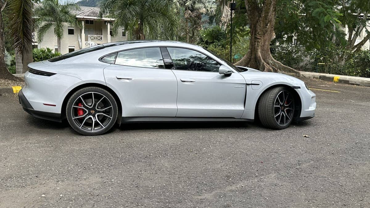 Probamos el Porsche Taycan, Macan Eléctrico y Cayenne Híbrido en la Ruta Bogotá–Villeta: ¿Cuál se Robó el Show? 6 IMG 1434