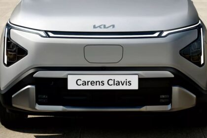 Kia Carens Clavis EV 0001