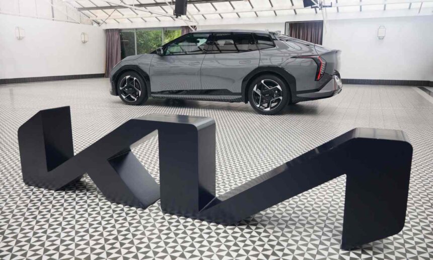 Kia EV4 2026 004