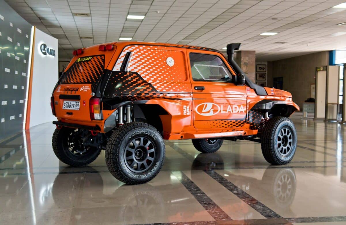 Lada Niva Sport Turbo 2025: la bestia rusa del off-road que quiere conquistar el Dakar 2 NIVA Turbo 001