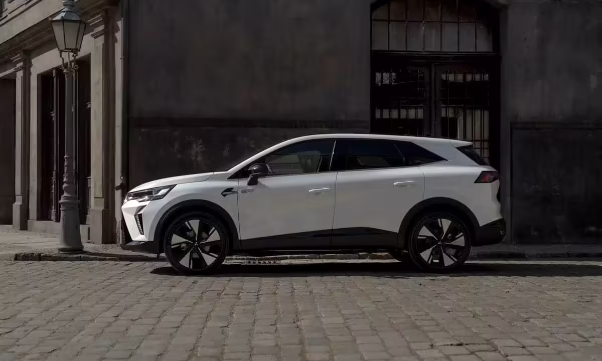 Nuevo Mitsubishi Grandis 2026: Un SUV compacto híbrido 3 Nuevo Mitsubishi Grandis 2026 0005