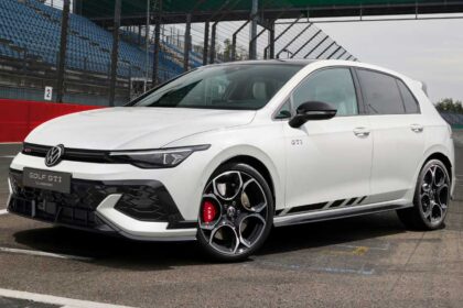 Volkswagen Golf GTI Clubsport 296 hp 1