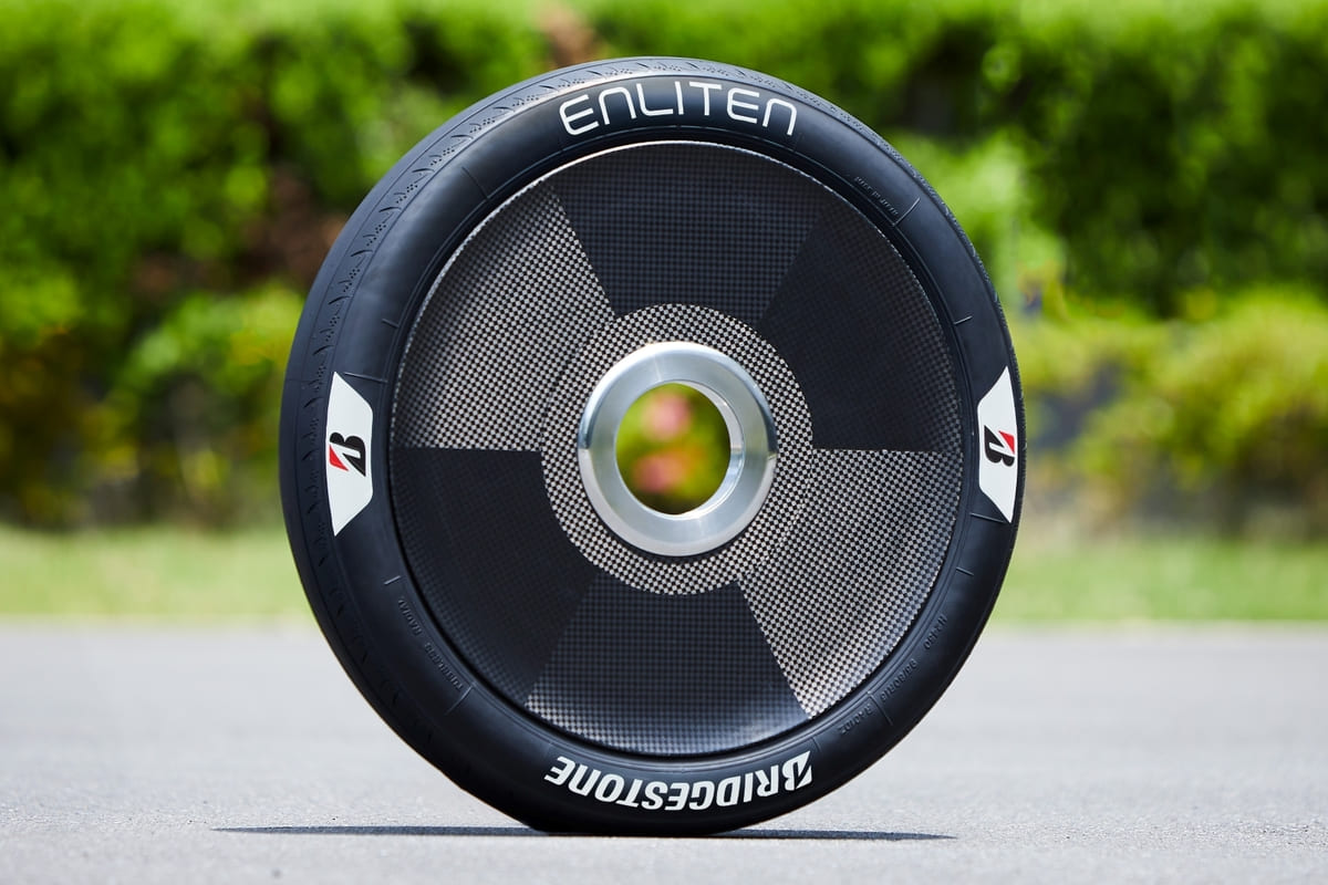 Bridgestone apoya el Bridgestone World Solar Challenge 2025 con llantas ENLITEN recicladas 3 bridgestoneworldsolarchallenge2025