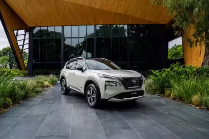 1. XTrail blanco