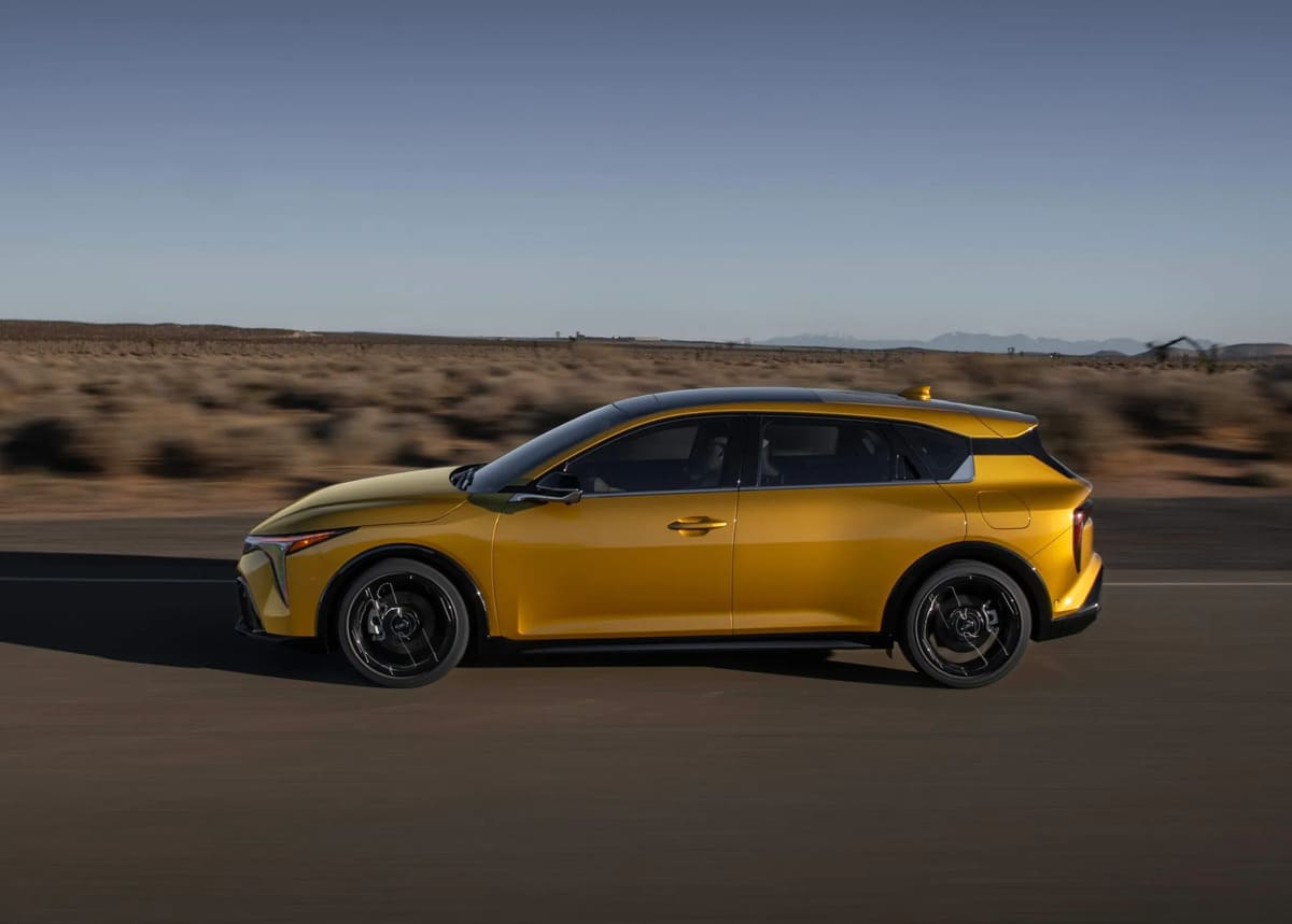 Kia K4 Hatchback 2026: Diseño atrevido, preventa exclusiva en México 2 Kia K4 Hatchback 2026 lateral