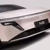Nuevo Nissan N6 frente