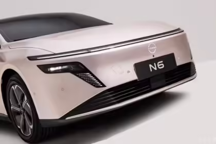Nuevo Nissan N6 frente