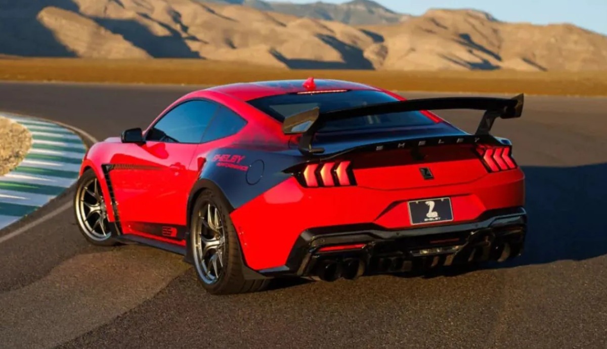Shelby Super Snake-R: el Mustang de 862 caballos que arrasa en circuito y calle 4 Shelby Super Snake 2026 001