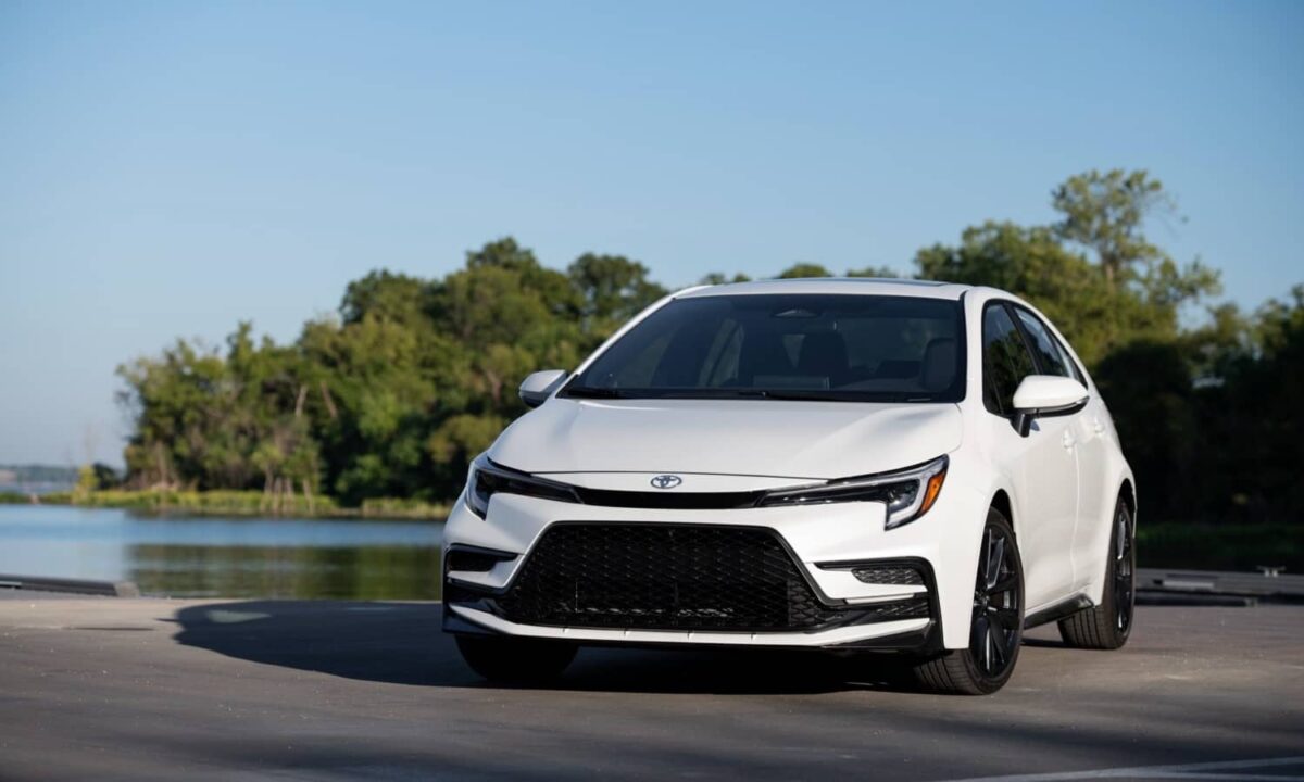 Toyota Corolla 2026: diseño renovado, más tecnología y seguridad para seguir liderando en EE.UU. 6 Toyota Corolla 2026 XSE Wind Chill 0002