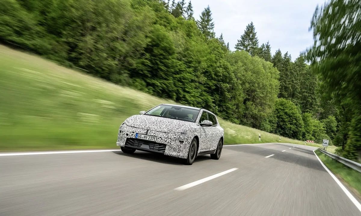 Kia EV4: la prueba extrema que desafió Nürburgring y dejó a Tesla en la mira 4 kia ev4 endurance nurburgring dynamic 1.jpg