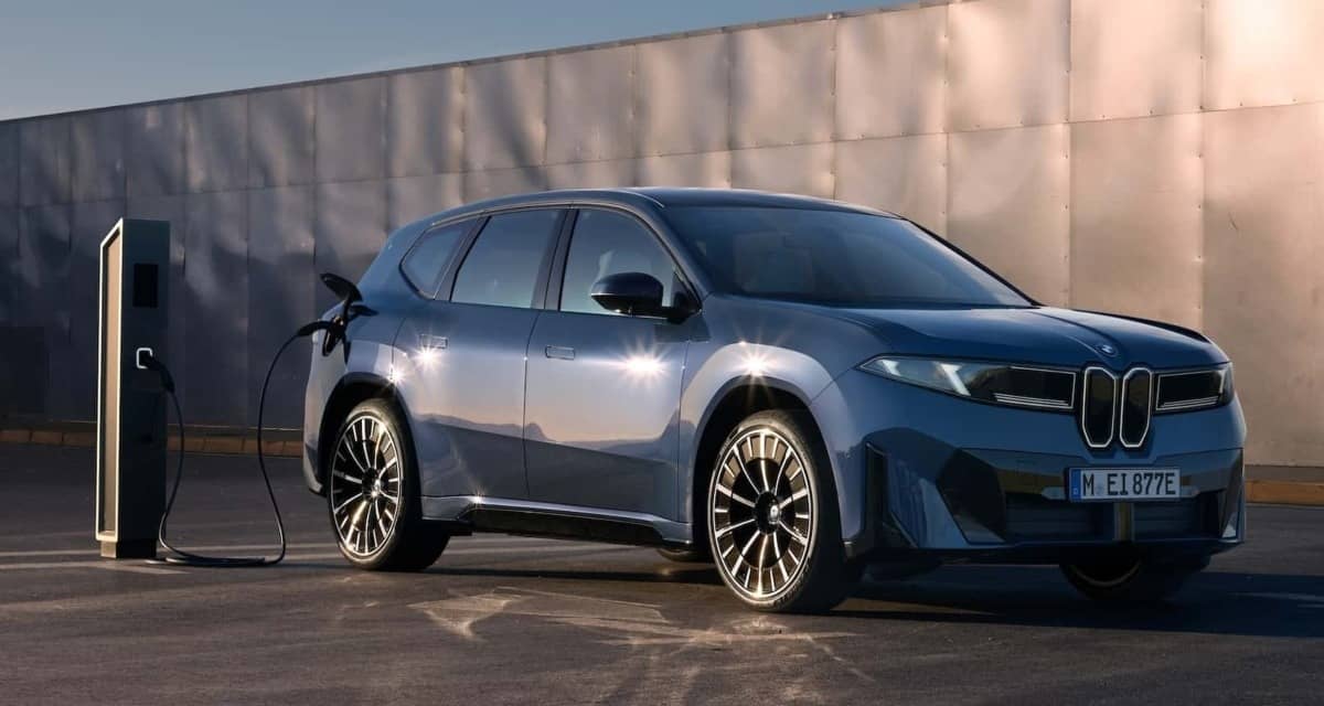 BMW iX3 2026: el SUV eléctrico que redefine el lujo con autonomía en 800 km 5 BMW iX3 2026 0004