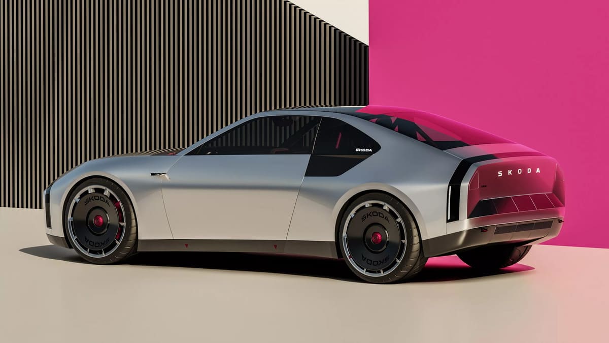 Este Futurista Skoda Coupé RWD Pudo Ser el Mejor Homenaje a su Historia 2 Skoda 110 R Coupe by Richard 0006