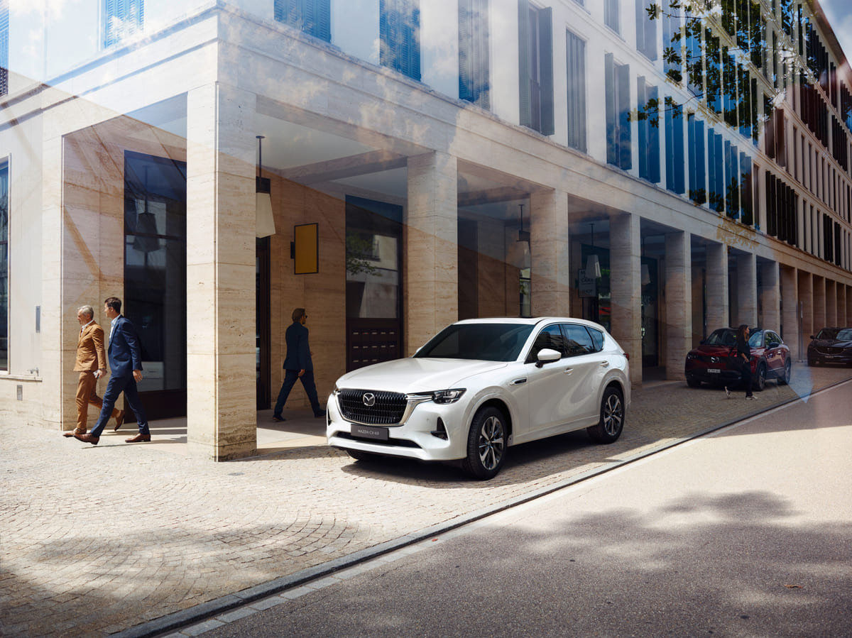 Nueva Mazda CX-60 Híbrida Enchufable PHEV ya en Colombia 3 CX 60 GERLHD C117 EXT FQ White High Japanese Premium WhiteLeather City till20240131