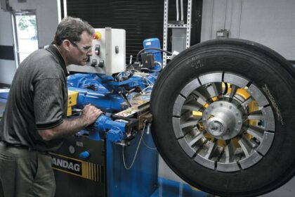 PHO Still Bandag RetreadStep6 2048x2048 1