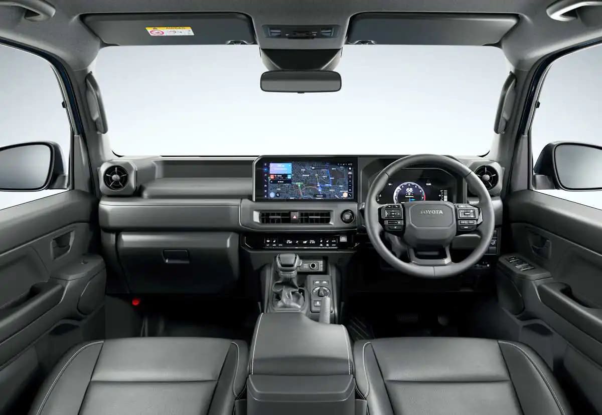 TOYOTA LAND CRUISER FJ 2026 005.jpg