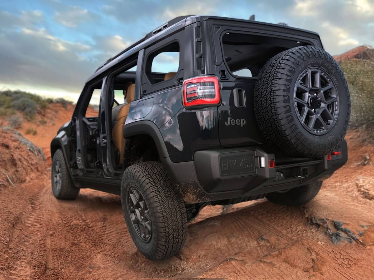 Jeep Recon: Capacidades del Wrangler, pero con propulsión 100% eléctrica 3 Jeep Recon 0003