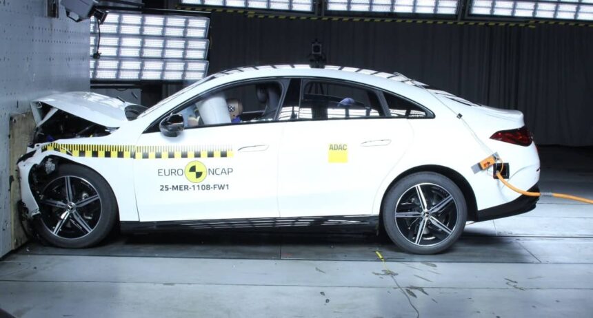 Mercedes Benz CLA Euro NCAP 0001