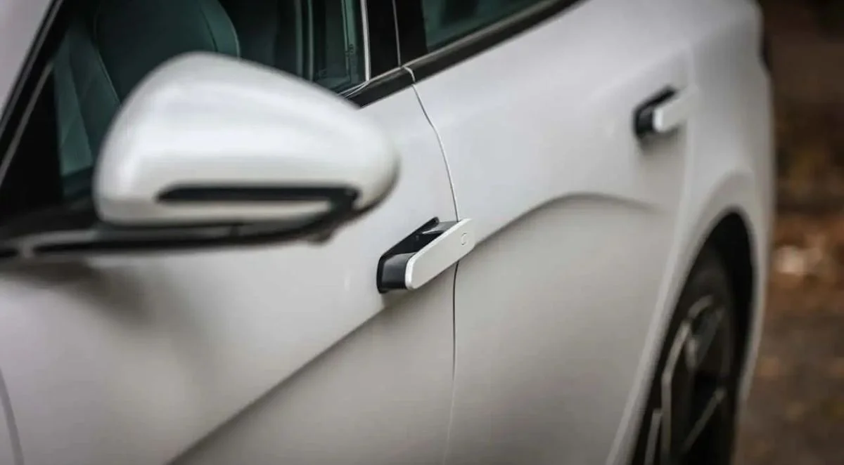 20250925 VEHICULOS ELECTRICOS MANIJAS RETRACTILES SEGURIDAD PORTADA