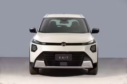 Nissan Kait Frente Total Farol Apagado