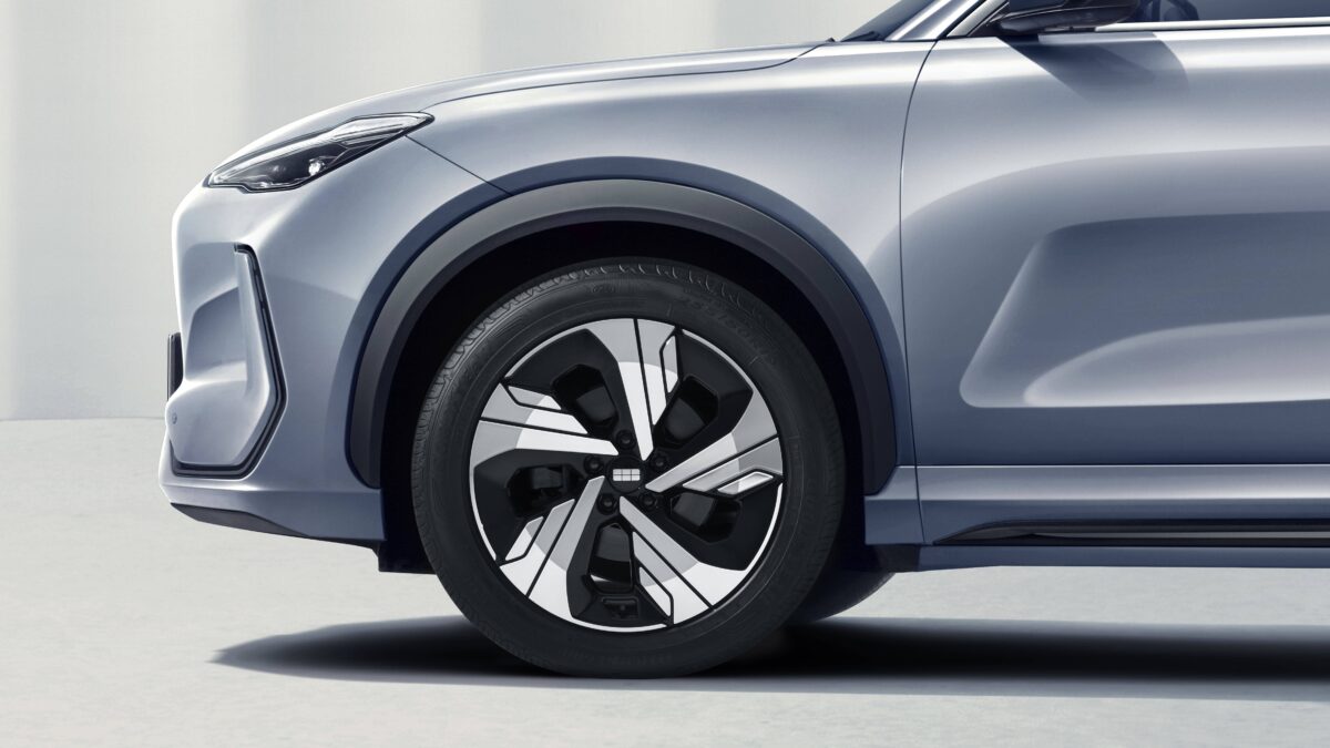 Cinco claves para dar el salto seguro a un vehículo eléctrico o híbrido en Colombia 2 geely 1