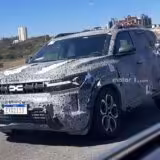 Renault Duster 2027 camuflada 003