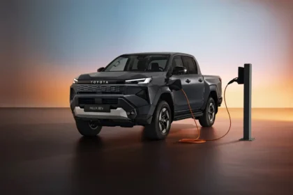 Toyota Hilux BEV 2026 Toyota Hilux Electrica 2026 0003