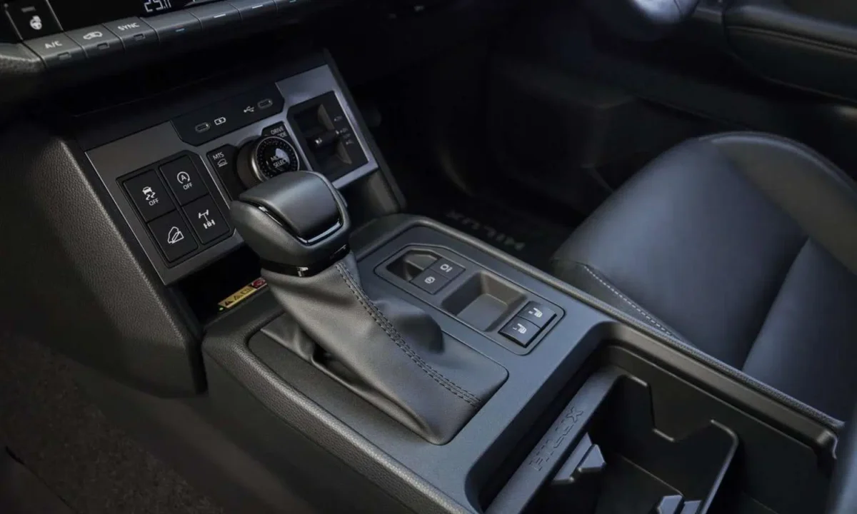 Toyota Hilux BEV 2026 Toyota Hilux Electrica 2026 0004