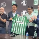 mg patrocinador de atletico nacional 0002