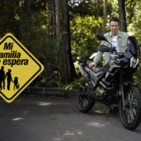 mi familia me espera AKT