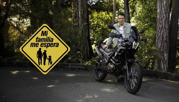 “Mi familia me espera”: el poderoso mensaje de AKT Motos y RIGO para viajar seguro en Semana Santa 2 mi familia me espera AKT
